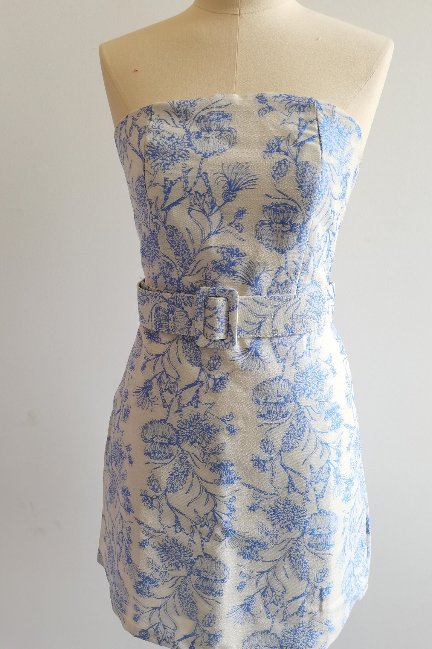 Strapless Blue Floral Tight Mini Dress with Belt