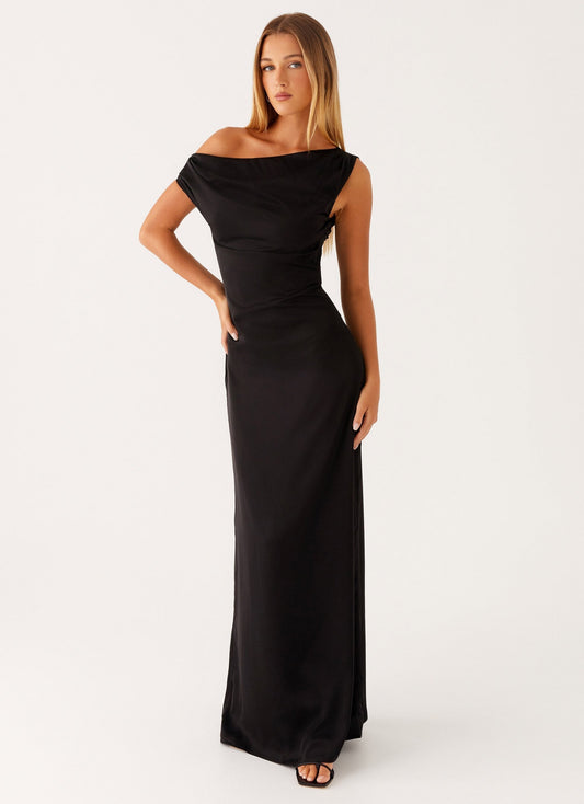 Éva Long Satin Dress Elegant Crystal